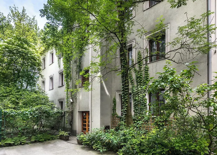 Garden House Apartments